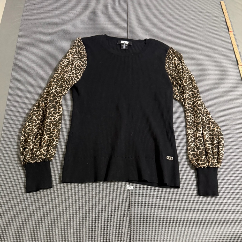 DKNY Womens XL Black Ribbed Knit Leopard Print Puff Sleeve Top